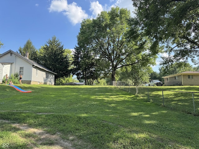 210 W Gimber St, Indianapolis, IN 46225 - photo 2