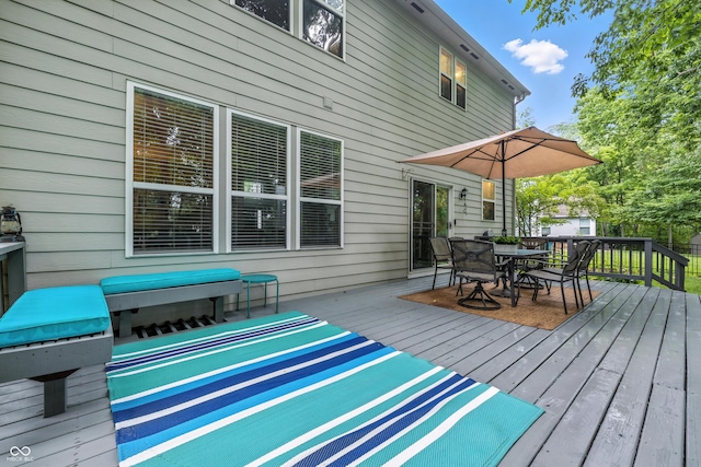 8612 Weaver Woods Pl, Fishers, IN 46038 - deck featuring outdoor dining area