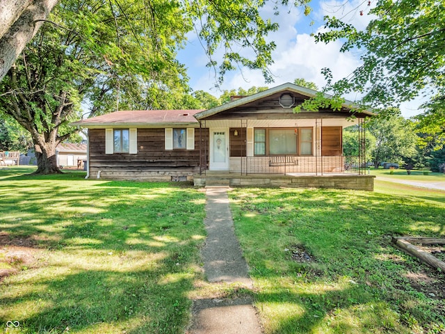 4484 S County Road 315 W, Greencastle, IN 46135 - view of front facade with a porch and a front lawn