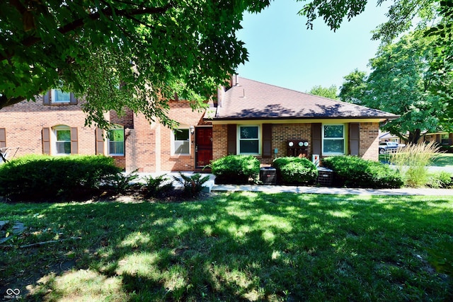 6137 Apache Dr, Indianapolis, IN 46254 - photo 1
