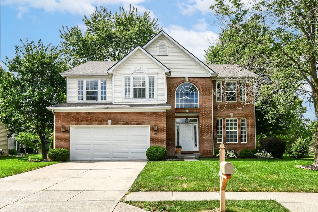 13248 Aquamarine Dr, Carmel, IN 46033 - photo 1
