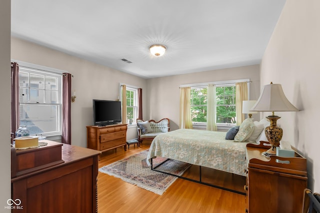 613 5th St, Columbus, IN 47201 - bedroom featuring light wood-style flooring