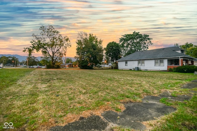 2114 Locust St, Anderson, IN 46016 - photo 5