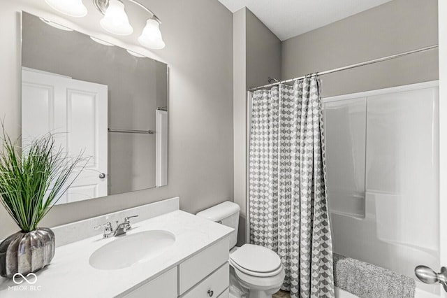 10868 Matherly Way, Noblesville, IN 46060 - full bathroom with vanity and shower / bath combo