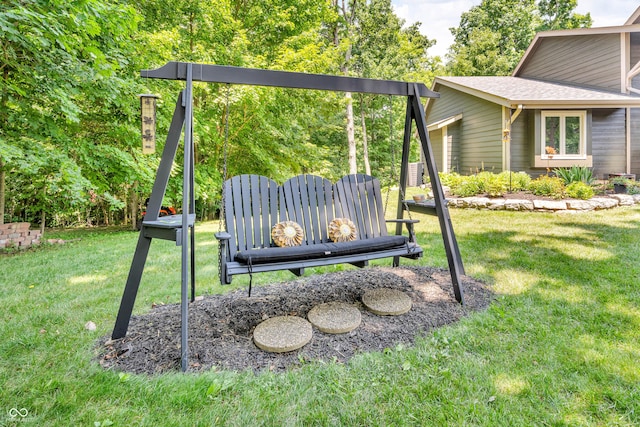 5052 Sherwood Ct, Pittsboro, IN 46167 - view of green lawn
