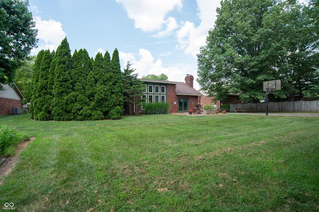 8841 Rocky Ridge Rd, Indianapolis, IN 46217 - view of yard featuring a patio area