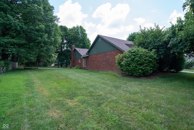 8841 Rocky Ridge Rd, Indianapolis, IN 46217 - view of grassy yard