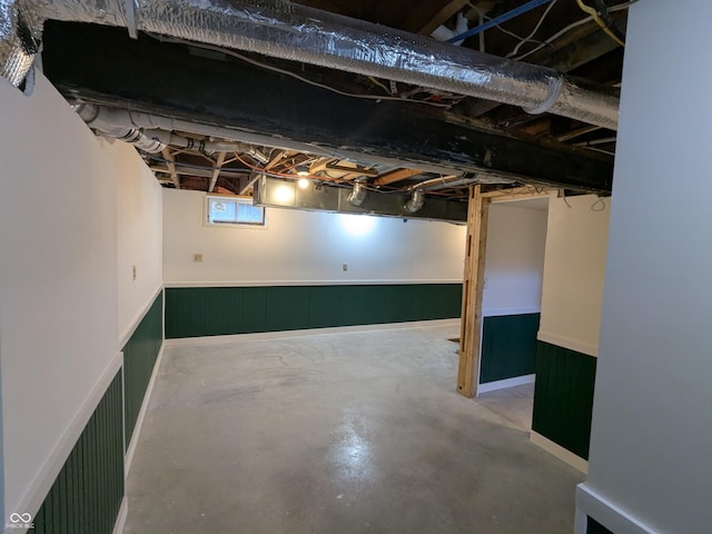 1630 Lawton Ave, Columbus, IN 47201 - below grade area featuring wainscoting