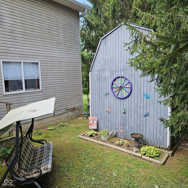 681 Hancock School Rd, Spencer, IN 47460 - view of yard featuring a storage shed
