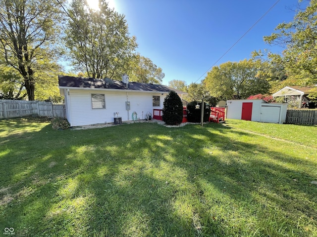 312 S Poplar Ct, Ellettsville, IN 47429 - photo 17