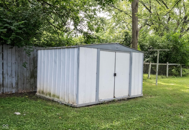 5555 E 23rd St, Indianapolis, IN 46218 - photo 27