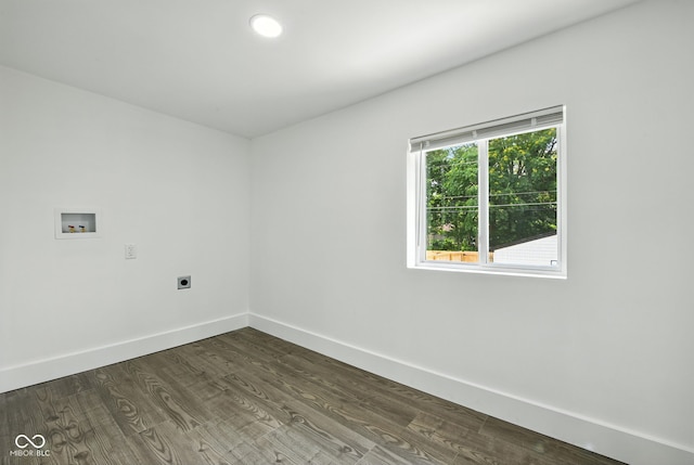 2000 N Dexter St, Indianapolis, IN 46202 - unfurnished room with dark wood-style floors and recessed lighting