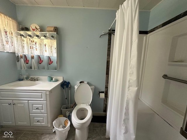 9012 W Evergreen Dr, Columbus, IN 47201 - full bath with vanity, curtained shower, and tile patterned flooring