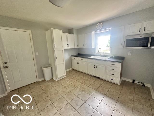 3043 Fairlawn Dr, Columbus, IN 47203 - photo 7