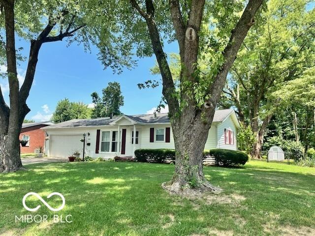 3043 Fairlawn Dr, Columbus, IN 47203 - photo 2