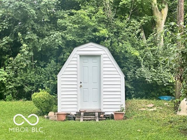 3043 Fairlawn Dr, Columbus, IN 47203 - photo 34