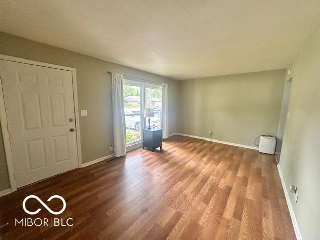 3043 Fairlawn Dr, Columbus, IN 47203 - photo 5