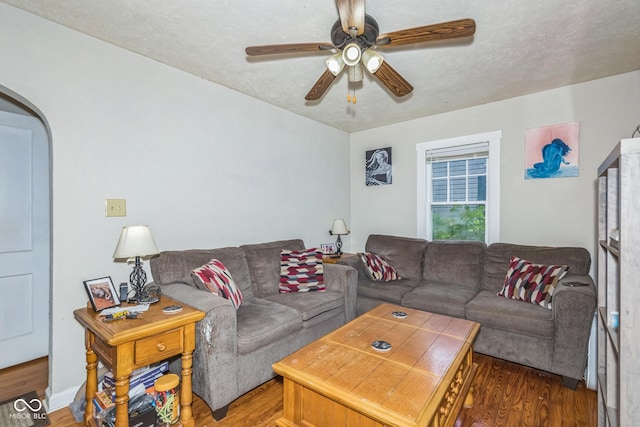 921 N Harbison Ave, Indianapolis, IN 46219 - photo 2