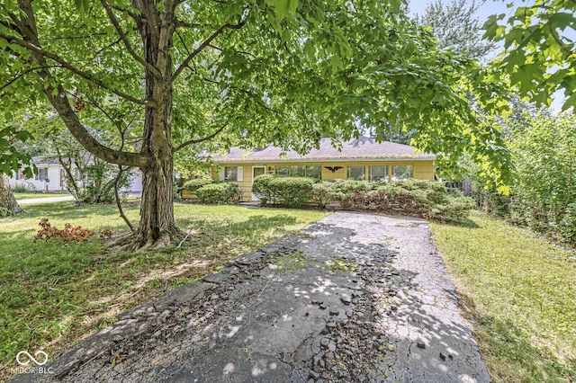 34 Crestwood Dr, Whiteland, IN 46184 - photo 1