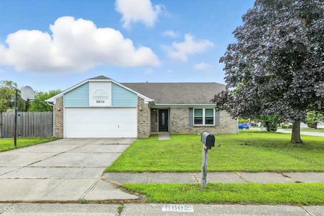 5602 Rains Ln, Indianapolis, IN 46254 - photo 2