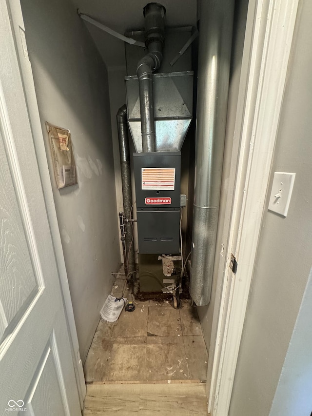 67 N Devon Ave, Indianapolis, IN 46219 - view of utility room