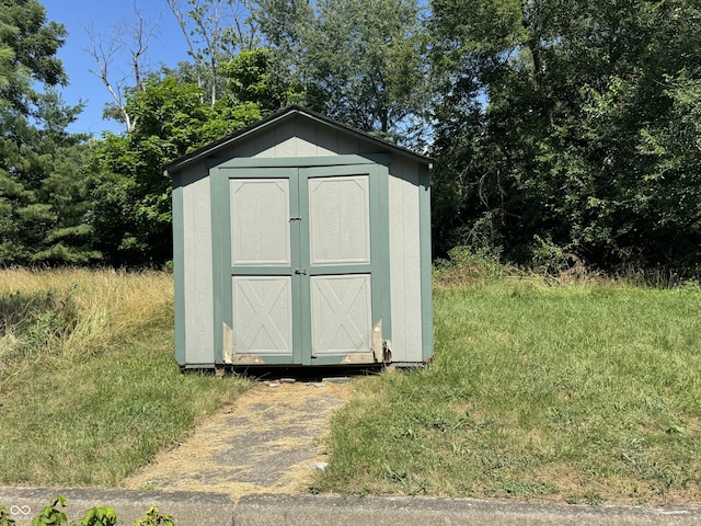 67 N Devon Ave, Indianapolis, IN 46219 - view of shed