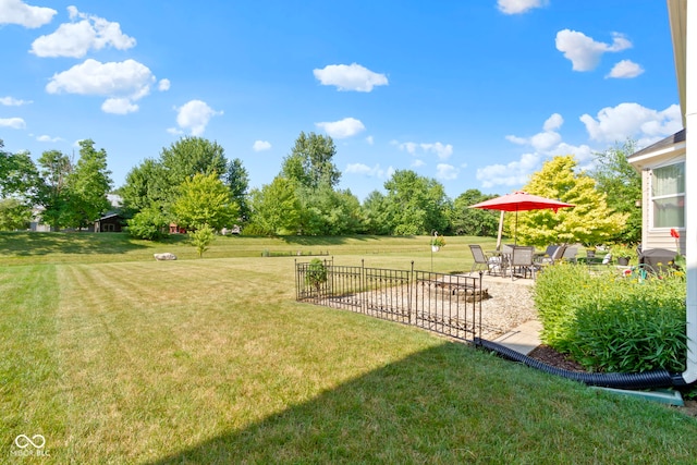 441 Viburnum Run, Westfield, IN 46074 - view of yard with a patio area