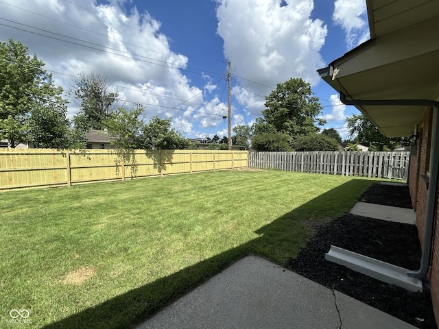 2692 Meadowlark Ln, Columbus, IN 47201 - view of fenced backyard