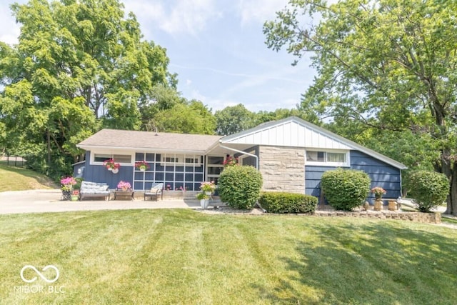 2705 E Fairoaks Dr, New Castle, IN 47362 - photo 4
