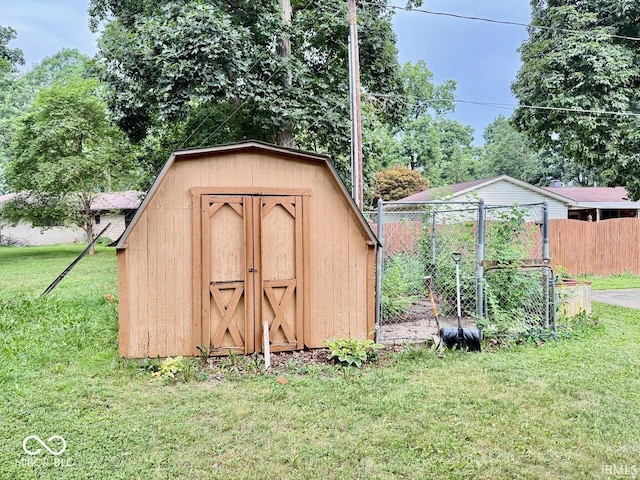 1009 S Buckingham Rd, Yorktown, IN 47396 - photo 5