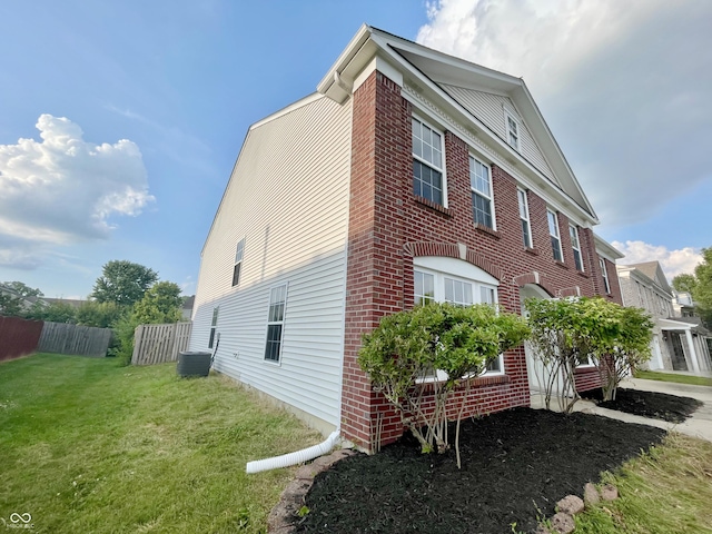 10570 Wyatt Dr, Indianapolis, IN 46231 - photo 3