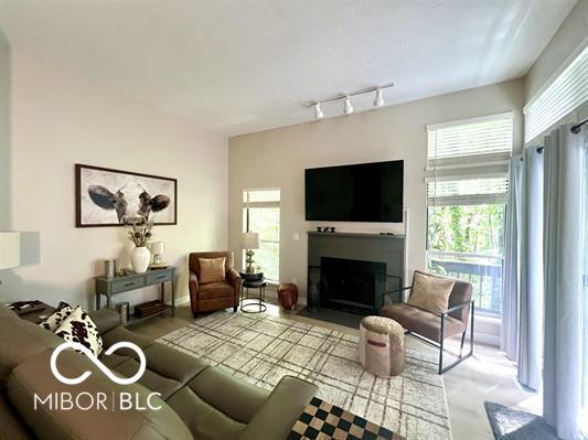 9724 S Bay Pointe Ln, Bloomington, IN 47401 - photo 5