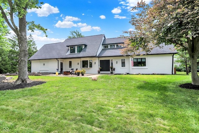 5091 Woodfield Dr, Carmel, IN 46033 - photo 1