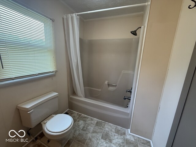 1048 S Burlington Dr, Muncie, IN 47302 - full bath with shower / bath combo with shower curtain and toilet
