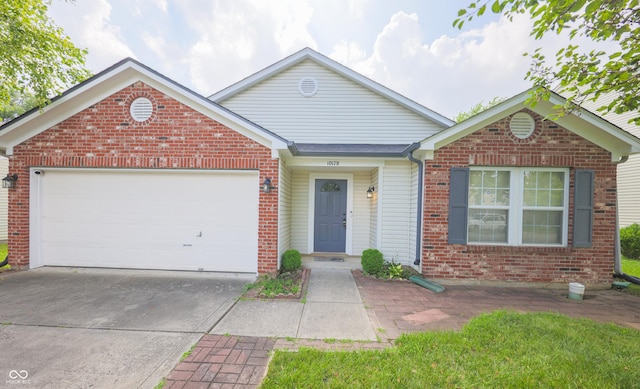 10178 Brushfield Ln, Fishers, IN 46037 - photo 1