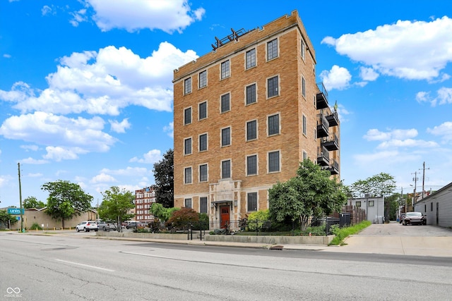 825 N Delaware St Unit 4B, Indianapolis, IN 46204 - photo 1