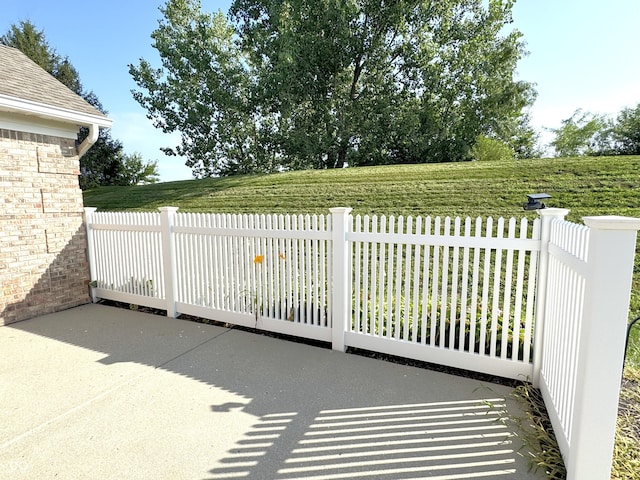 310 Dry Branch Dr, Crawfordsville, IN 47933 - photo 5