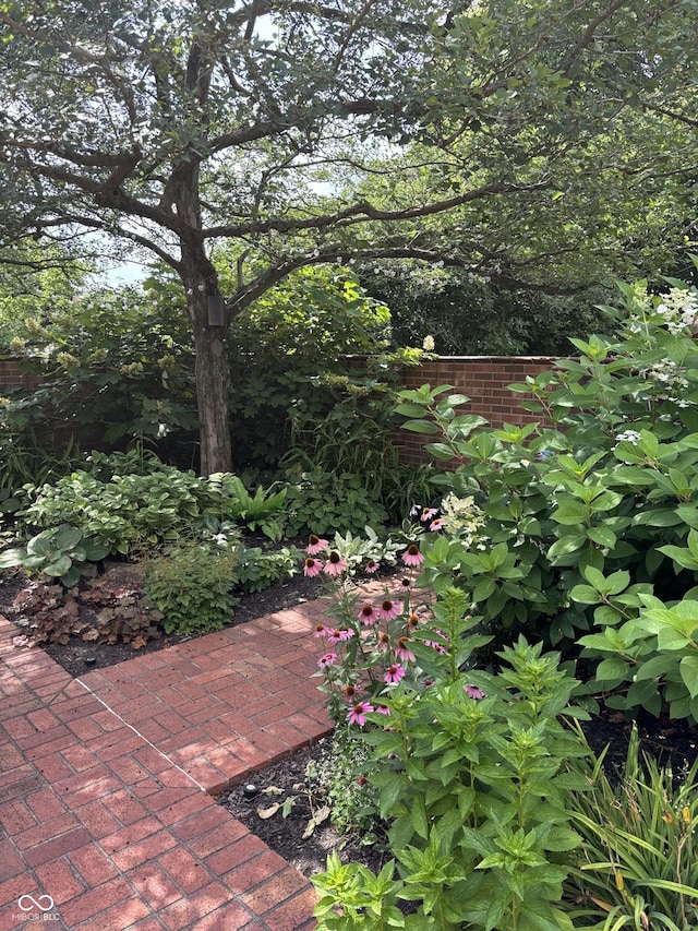 7930 Beaumont Green Pl, Indianapolis, IN 46250 - photo 14