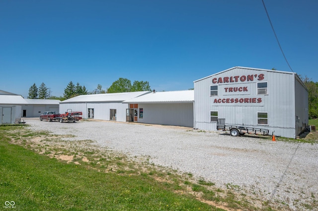 190 E Willard Ave, Rushville, IN 46173 - photo 16