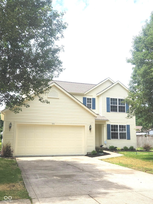 924 Thornwood Dr, Greenwood, IN 46143 - photo 2