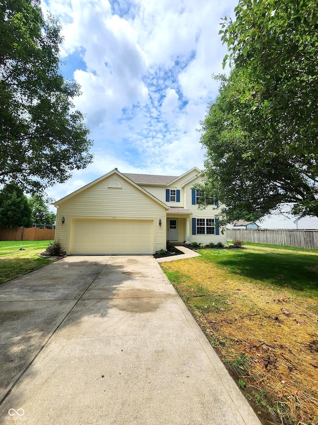 924 Thornwood Dr, Greenwood, IN 46143 - photo 3