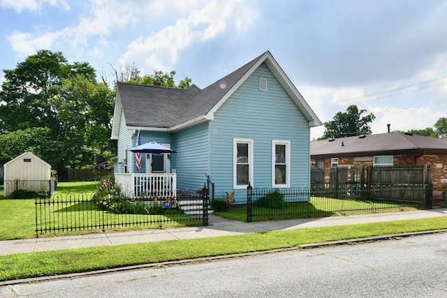 323 S Vine St, Plainfield, IN 46168 - photo 1