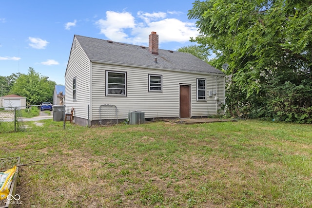 5349 E 19th Pl, Indianapolis, IN 46218 - photo 20