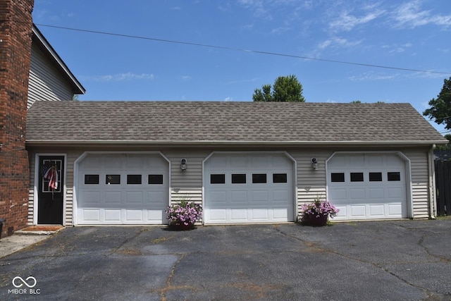 930 River Rd, Columbus, IN 47203 - photo 2