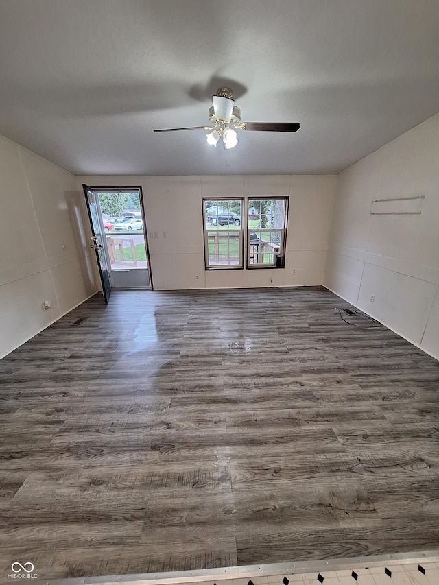 360 Gentleman Pl, Cloverdale, IN 46120 - photo 5