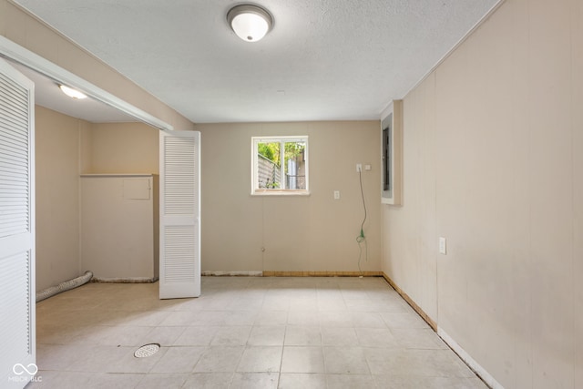 6302 W Loretta Dr, Indianapolis, IN 46221 - photo 25