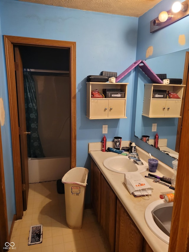 1842 Carpenter Cir, Indianapolis, IN 46203 - photo 8
