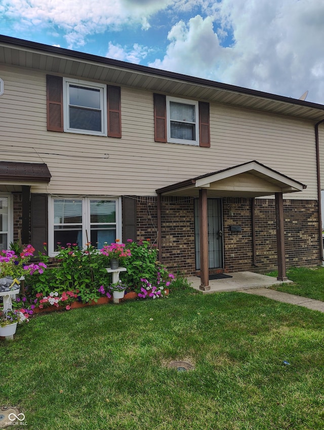10216 Penrith Dr, Indianapolis, IN 46229 - photo 2