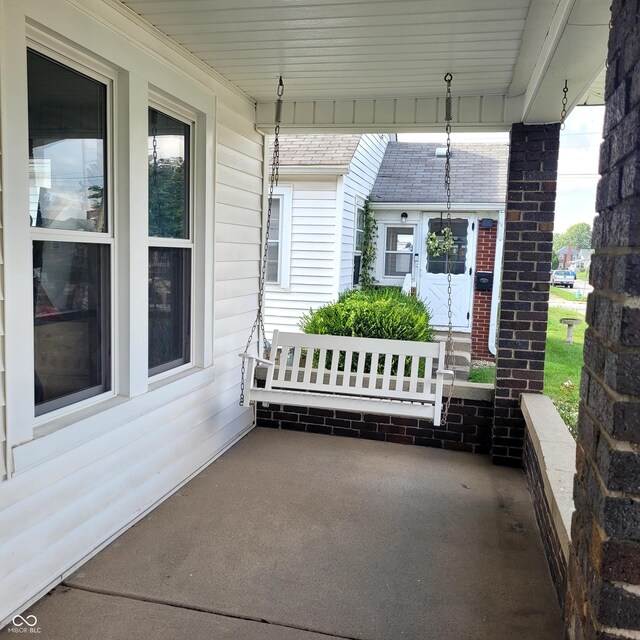 112 S 8th Ave, Beech Grove, IN 46107 - photo 36