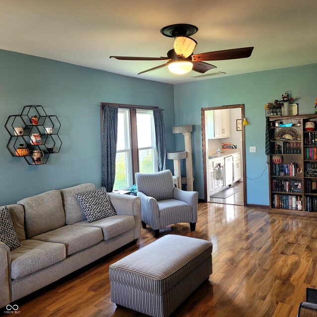 112 S 8th Ave, Beech Grove, IN 46107 - photo 3